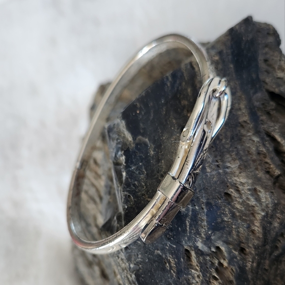 Vintage Buckle Bracelet - Picture 8 of 14